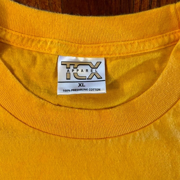 Vintage West Virginia University WVU Football Collegiate Graphic T-shirt - Picture 4 of 4